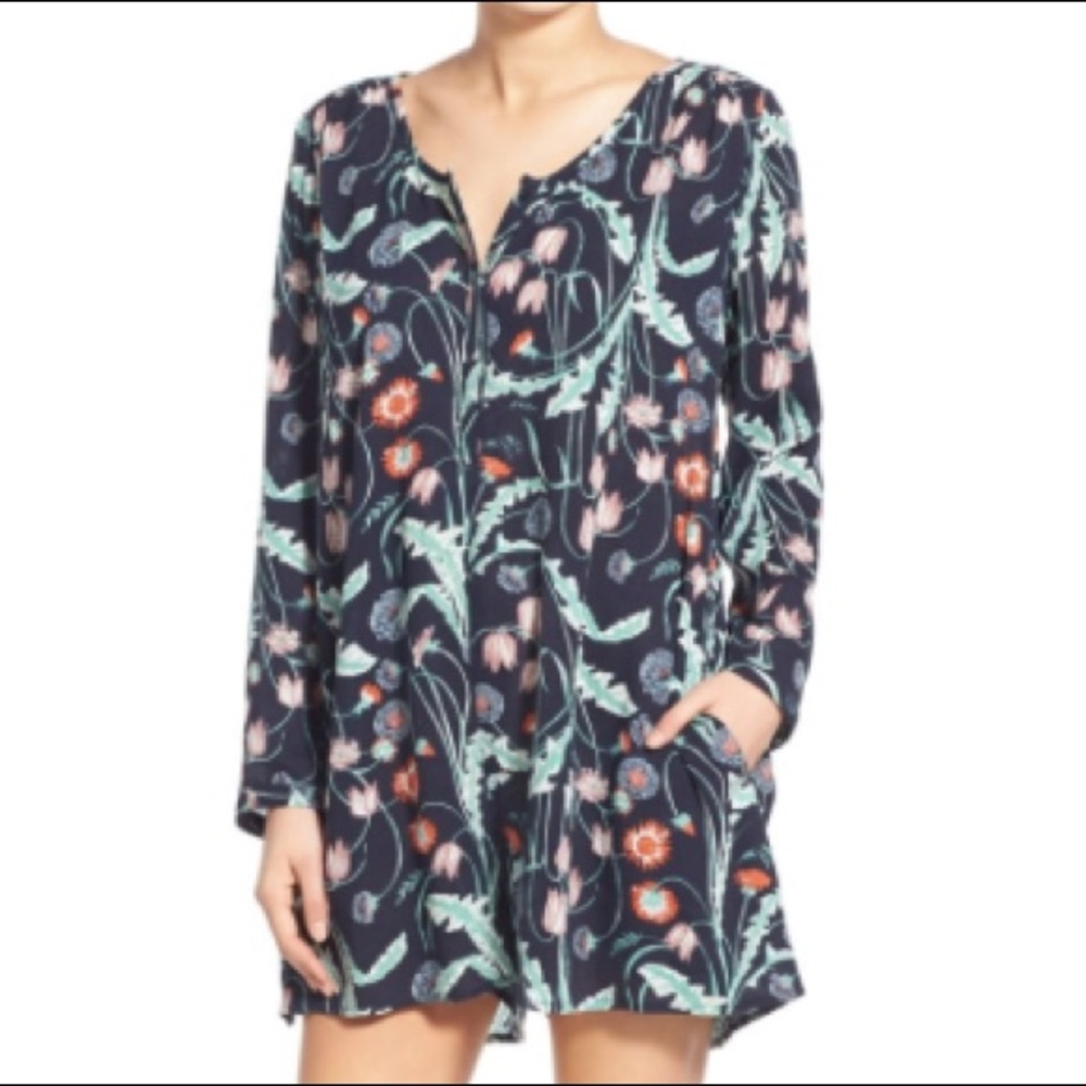 NWT Navy Floral Shorts Romper Large Hinge Nordstrom